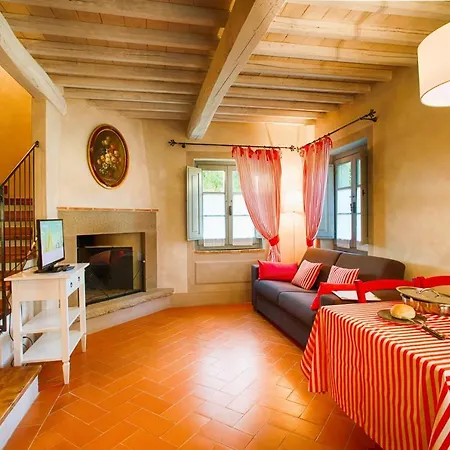 Isa-farmhouse With Swimming-pool Just 20 Minutes From Arezzo, With Panoramic Views Aparthotel