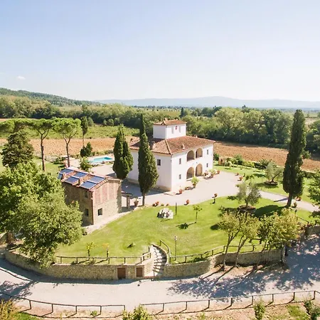 Isa-farmhouse With Swimming-pool Just 20 Minutes From Arezzo, With Panoramic Views